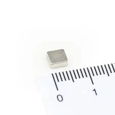 Micro NdFeB magnet 35UH 5x5x2mm NiCuNi magnetized through thickness
